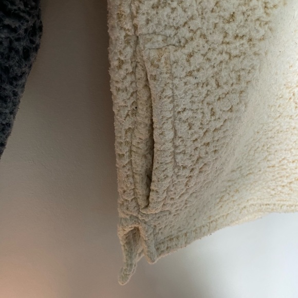 Sherpa quarter zip - Picture 4 of 5